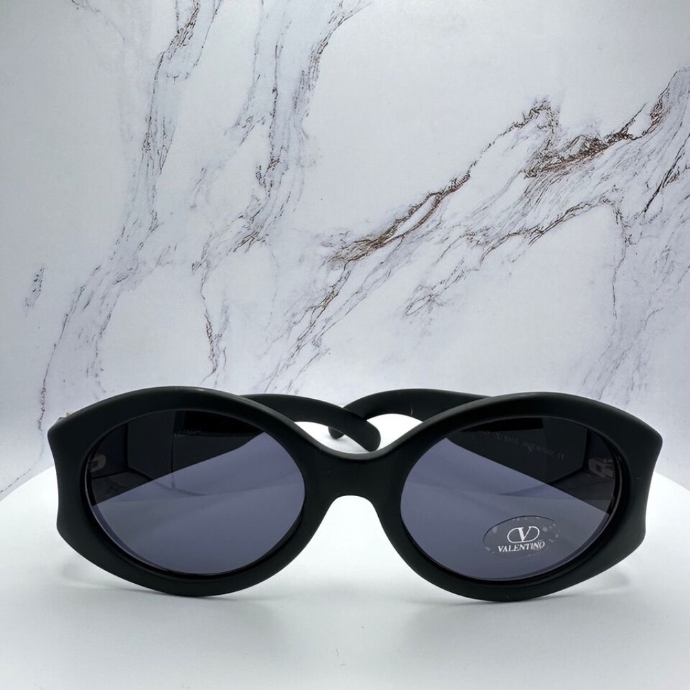 ❌SOLD ❌Valentino New Womens V Logo Sunglasses - Picture 14 of 16